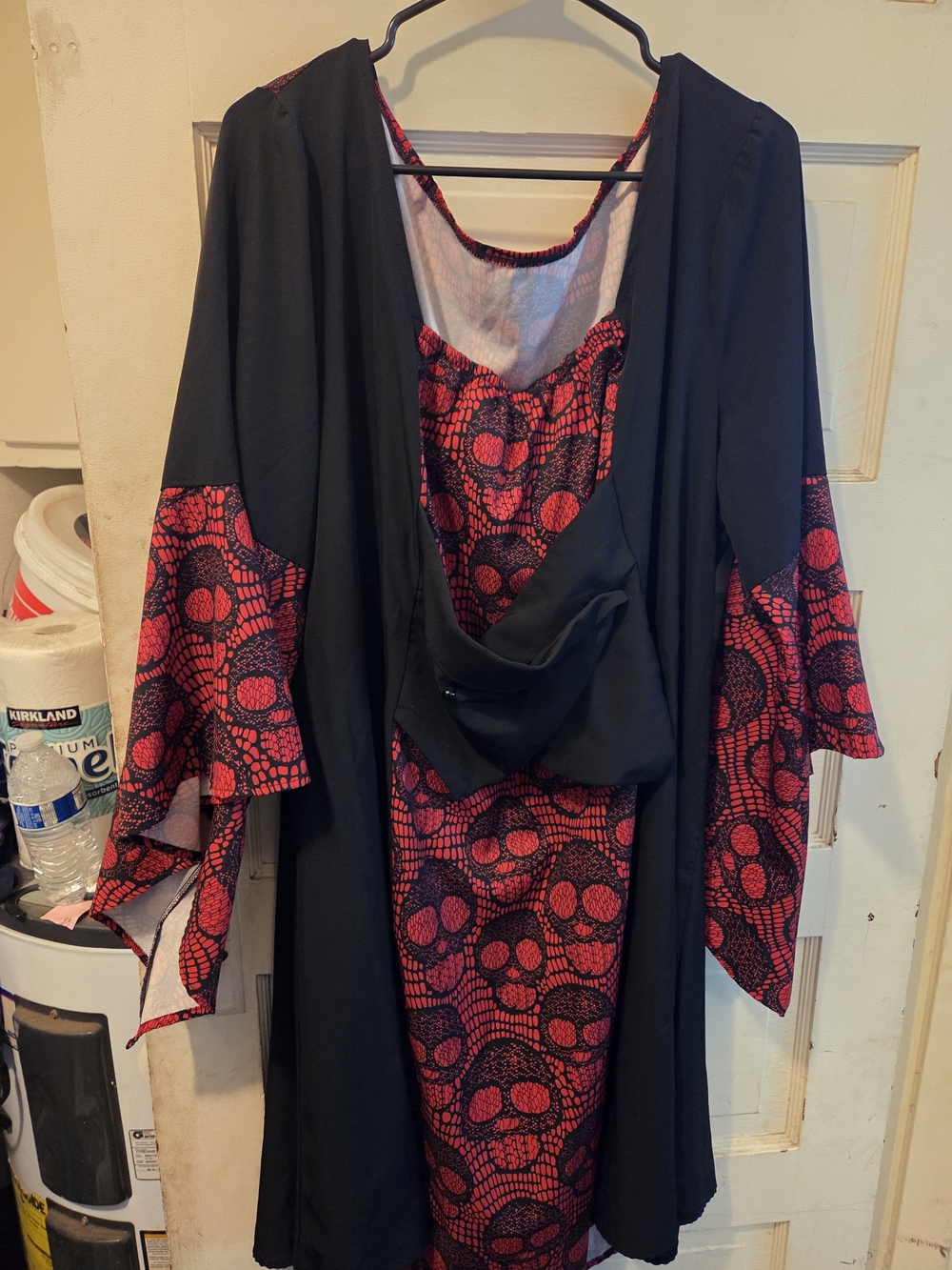 Black & Red Lace-Pattern Kimono Dress ()